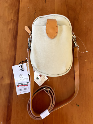 NWT - Divina Firenze Amanda Pebbled Leather Crossbody Phone Bag Purse Beige
