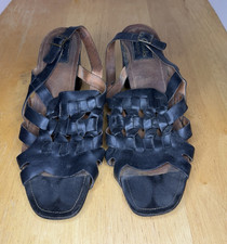 Clarks Women's Black Leather Strappy Sandals Buckle Closure Solid US 11