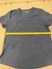 Easy Stretch Scrub Top With Pockets Size M Navy Color V-Neck