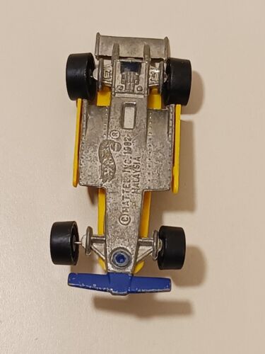 Vintage 1982 Hot Wheels Blue/Yellow 18 Kraco Stereo Thunder Streak Indy Race Car - Picture 8 of 9