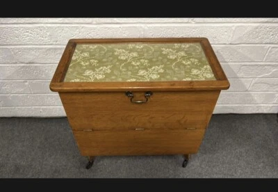 Retro Oak Mobile Drinks Trolley on Wheels - Image 1 of 4