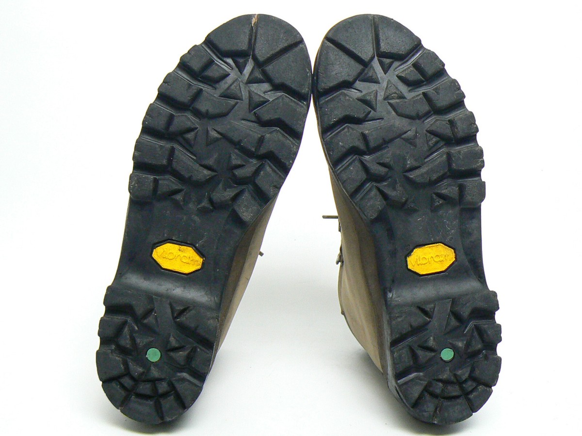 Vasque Italy GTX Sand Nubuck Mountaineering Alpine Hiking  display picture 3