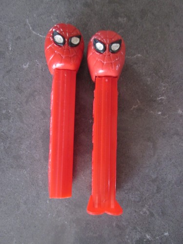 Vintage Spider-Man Pez Dispenser (2) 1978 Feet + No Feet Marvel Hong Kong