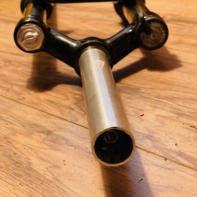 Rock Shox SID TEAM Dual Air 26 Black 1 1/8 Threadless V Rock Shox SID TEAM Dual Air 26 Black 1 1/8 Threadless V