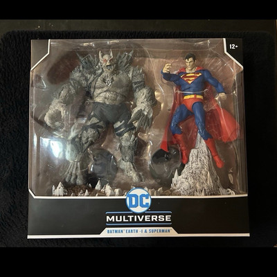 DC Dark Metal Superman Doomsday Set 