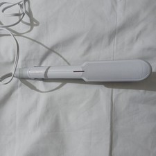 Conair Model CS922N Flat Iron Double Ceramic 1 1/2" Wide White Tested Works Used