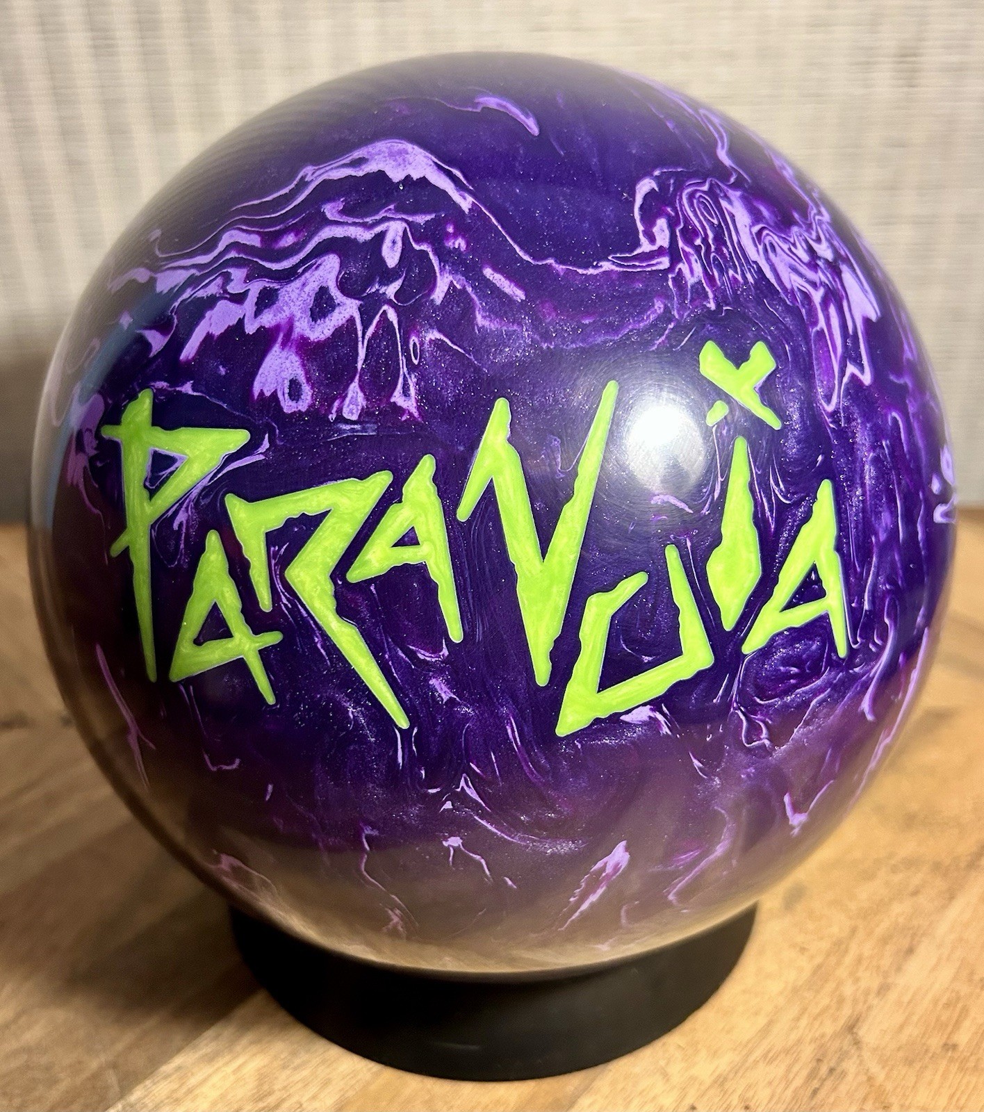 Motiv Paranoia Bowling Ball NIB 1st Quality | 16lbs 0oz | 3.