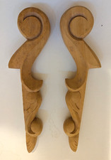 2 nóżki do szafki z litego drewna lipowego, rzeźbione, nieobrobione, Latbiedermeier