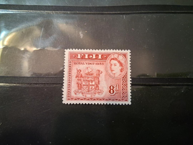FIJI ISLANDS #155 MINT LIGHTLY HINGED 8 PENCE CARMINE LAKE (LOT 88) NEW PRICE