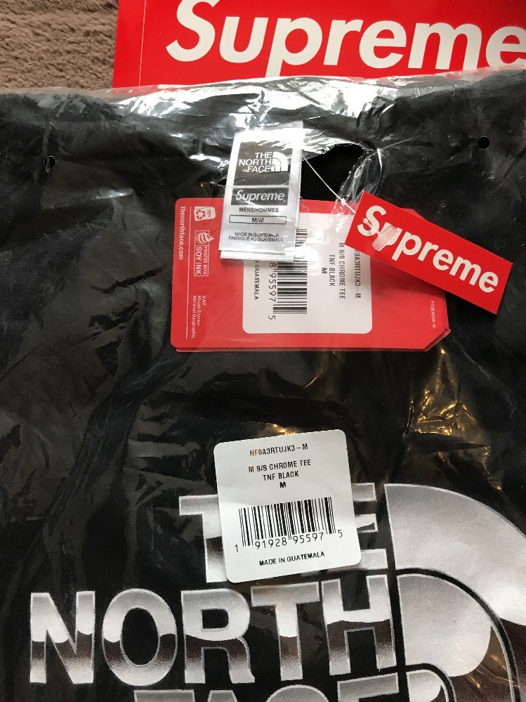 Supreme X The North Face Metallic Logo T-Shirt!!!!!Size Medium!!!BNWT!!!!SS18!!! image 2
