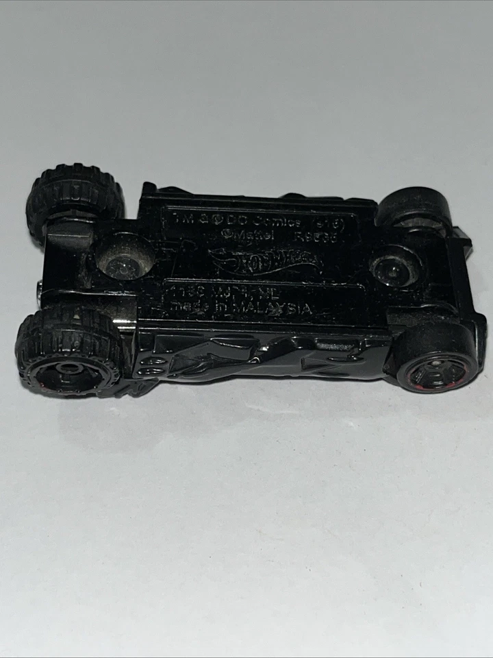 Batman Hot Wheels Batmobile S015 Black DC Comics Black Wheels Red Windows - Image 2 of 4