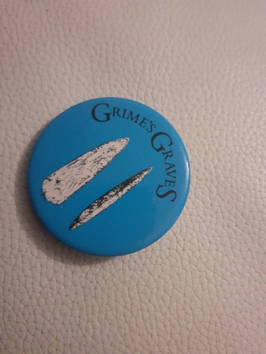 Grimes Graves Thetford Norfolk Vintage Badge - Picture 3 of 3