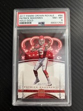 2017 PANINI CROWN ROYALE PATRICK MAHOMES HOLO GOLD ROOKIE /175 PSA 8 #84