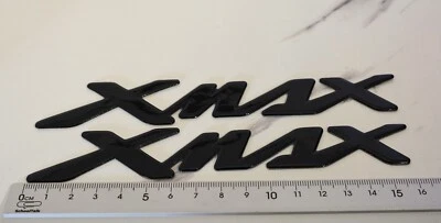 PRODOTTO COMMERCIALE GENERICO 2 ADESIVI XMAX NERO ADESIVO GEL LOGO 3D RESINATO SCOOTER YAMAHA X MAX DAL 2010
