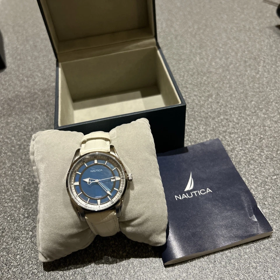 Reloj mujer Nautica en caja y papeles como nuevo Foto 2 de 4