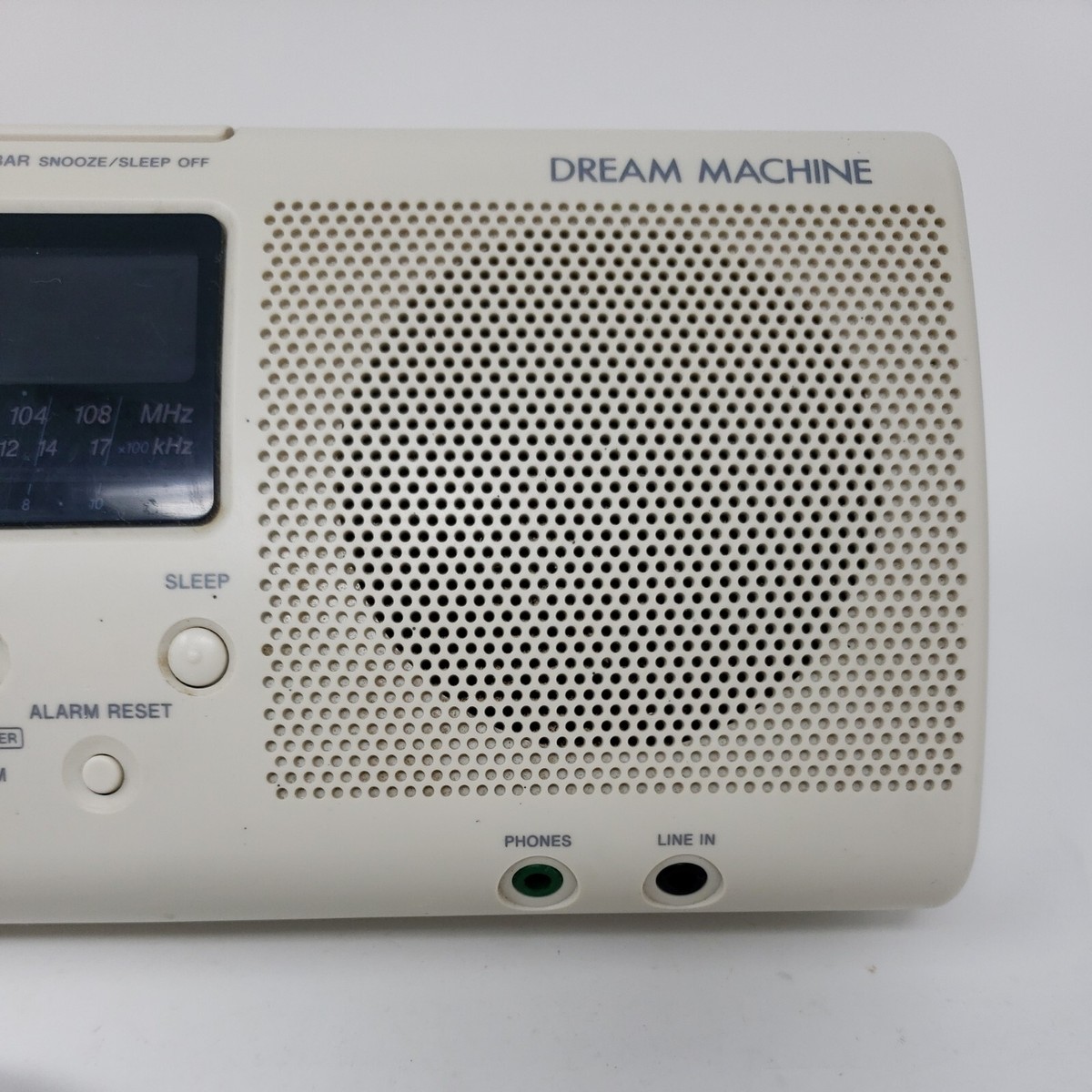 VINTAGE Sony Dream Machine Clock Radio Alarm AMFM Stereo ICF CS750