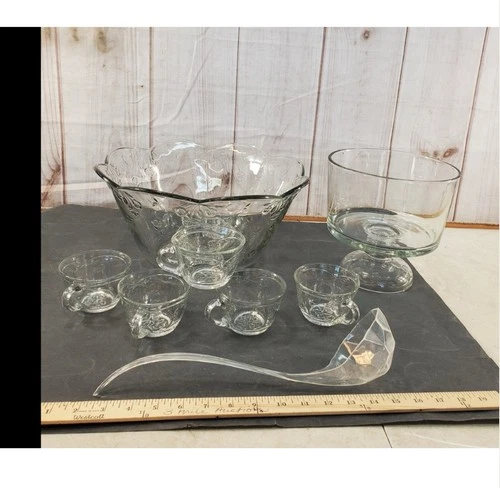 Anchor Hocking Savannah Punch Bowl/Cups Set and Trifle Bowl vintage absolutely!!
