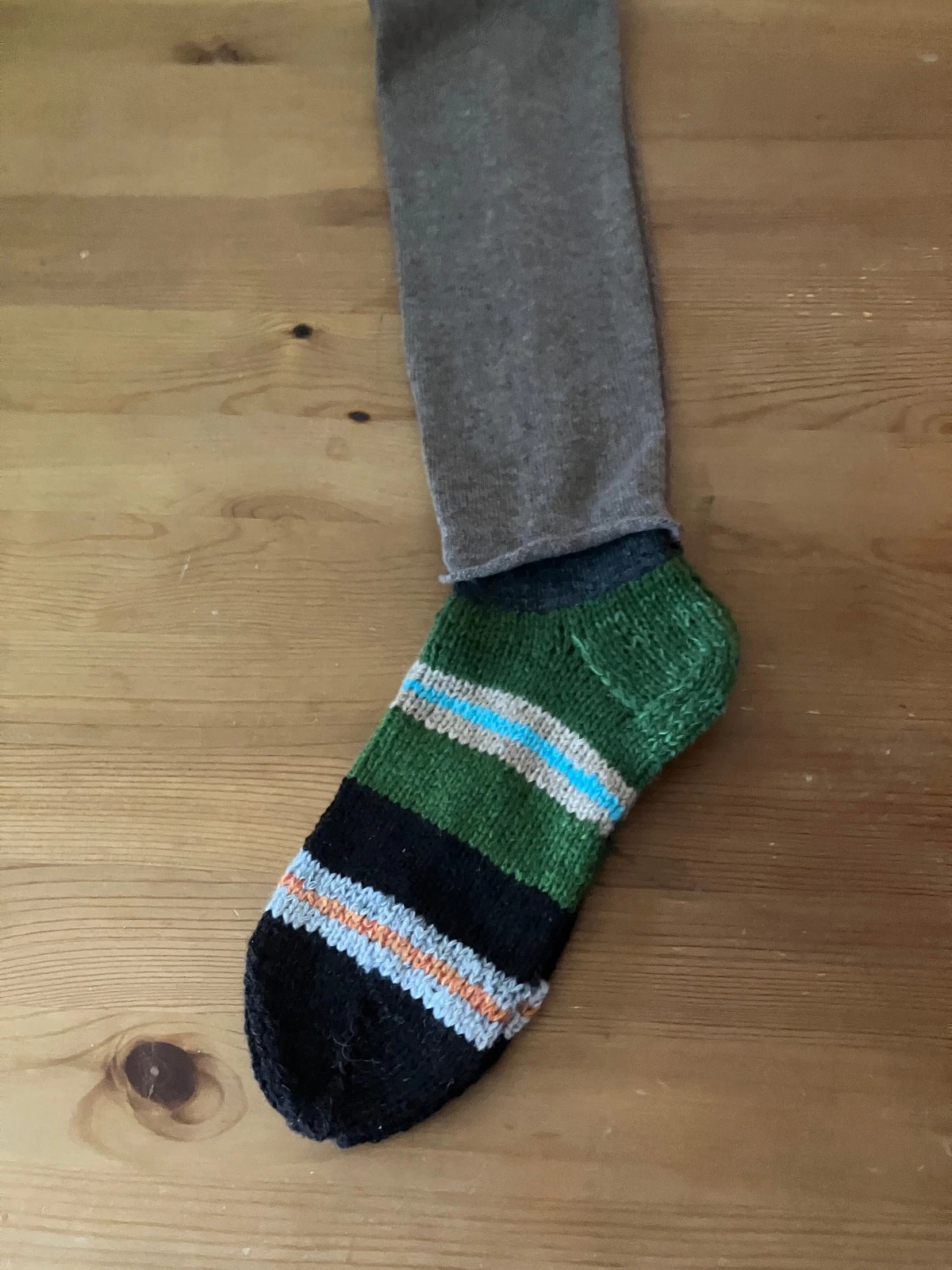 100% Cashmere Handmade Multicolor Striped Soft Bed Socks Women's M/L