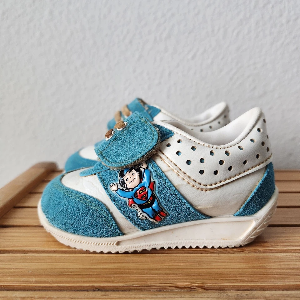Zapatos para niños vintage raros DC COMICS 1978 Superman hechos en EE. UU. talla 3 Foto 3 de 4