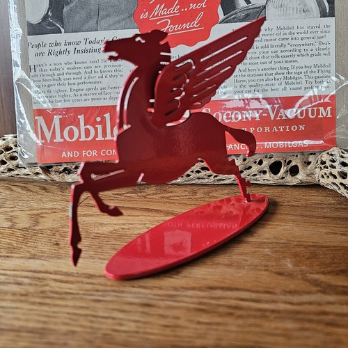 Mobil Pegasus Oil Statuette - Picture 5 of 14