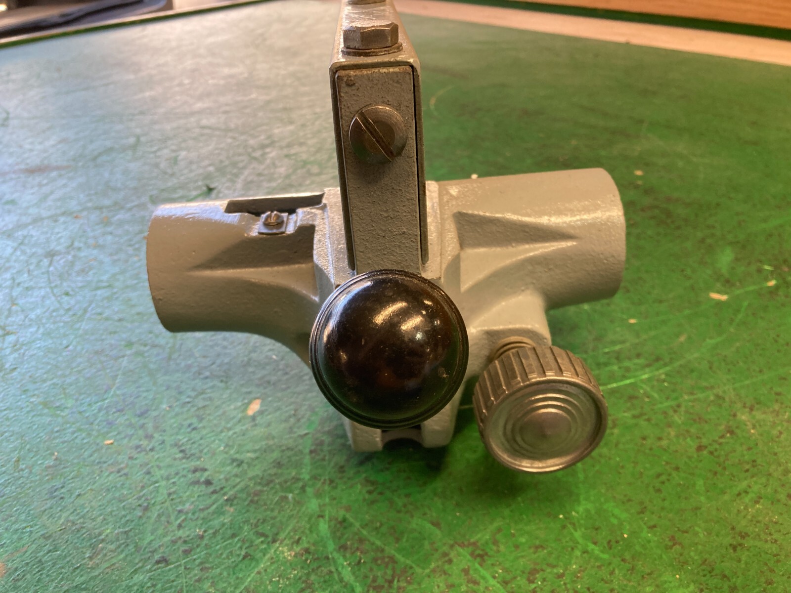 Delta table saw RIP FENCE ONLY for 27" deep cast iron top fits 1.38