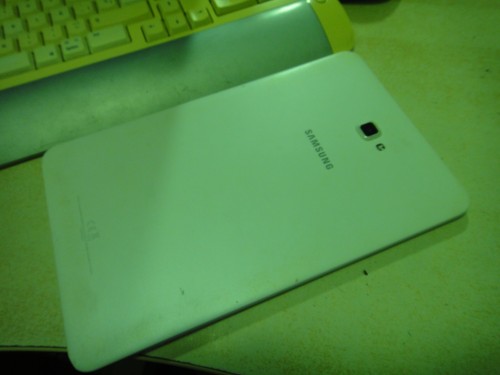 Samsung SM-T580 Tablet blanca con problemas recambios España - Imagen 4 de 16