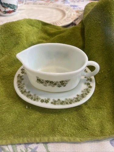 Pyrex Corning Gravy Boat 77-B Plate 77-U Spring Blossom Crazy Daisy Green Flower