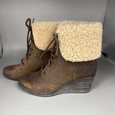 UGG Australia Zea Wedge Leather Shearling Boots With Lace Up Closure -Size 6.5