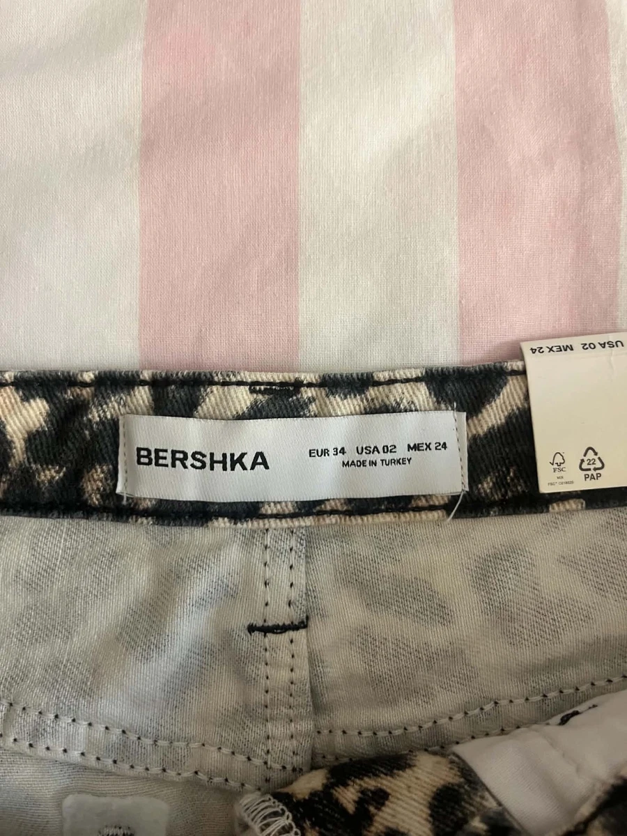 Falda vaquera Bershka talla XS