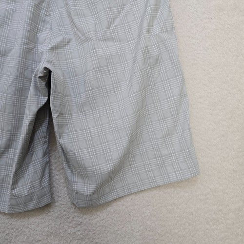 Nike Dri-Fit Golf Shorts Mens 32 Gray White Plaid Flat Front Stretch Swoosh - Picture 12 of 13