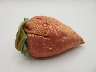 2.5'' Mini Vtg 50s SILK POTPOURRI SACHET Strawberry Hand Made Beaded Lavender MCM