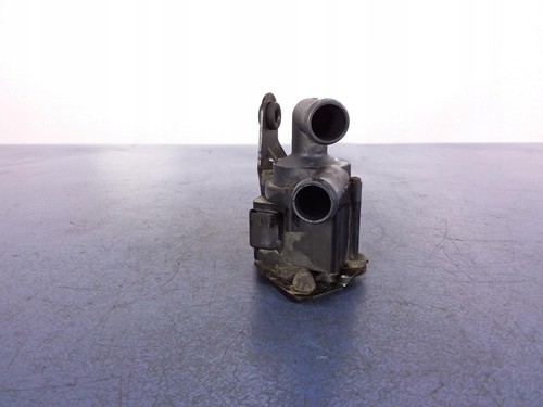 BMW 7 F01 F02 4.4B ZUSATZWASSERPUMPE 9183714 / AM 45623