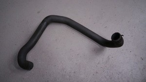 Kühlerschlauch unten Rechts 3C0122051AT VW Golf Variant 1.9 TDI DPF Bj 2009
