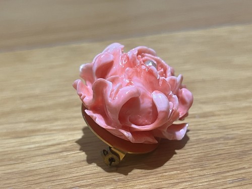Coral Brooch Pink Angel Skin Coral Shell Coloured Rose Pearl & Shell Handmade - Picture 11 of 11