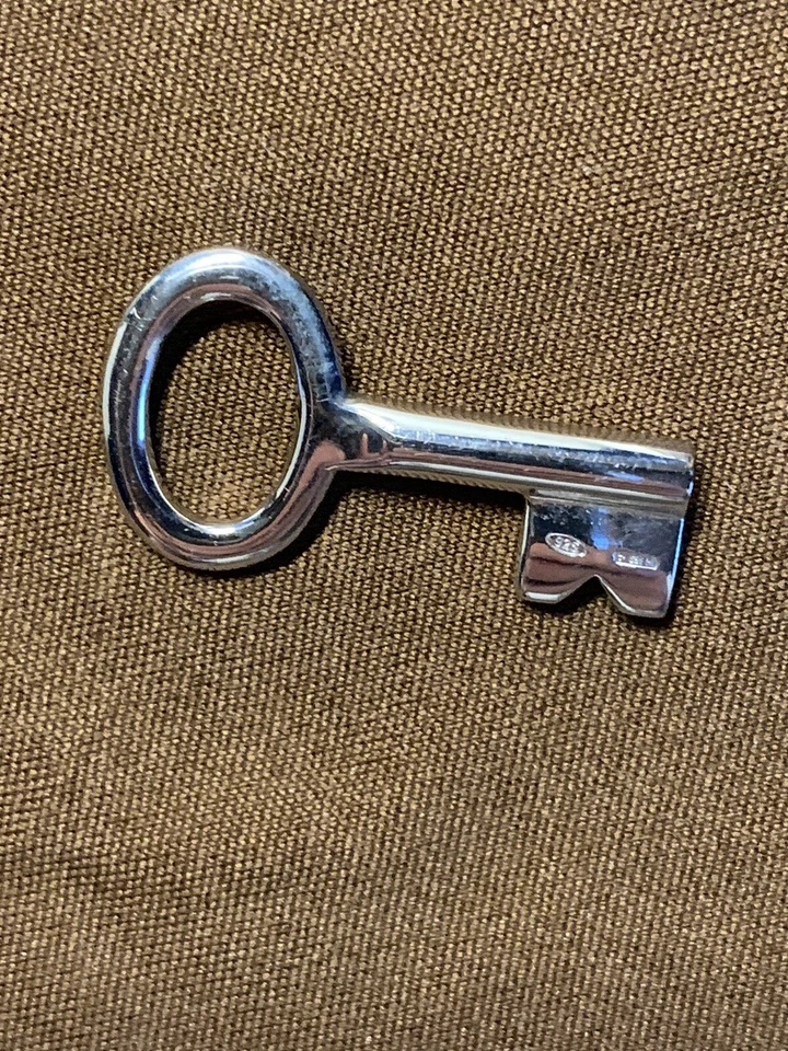 Pomellato Ciondolo Mini Chiave Argento Limited Edition Rara Collezione Originale - Immagine 2 di 4