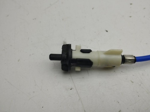Lexus IS 220D-250-350 2008 Tailgate Sensor AMD135438 - Picture 6 of 6