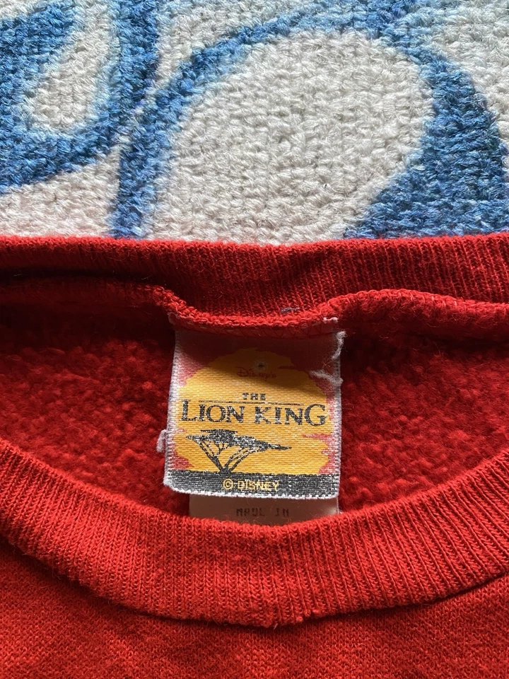 Sudadera De Colección Disney El Rey León Simba Jóvenes Niños Pequeños Talla 4T Roja ¡RARA! Foto 3 de 4