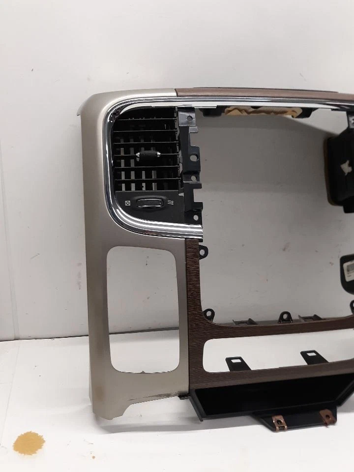 13-20 RAM 3500 RADIO/TEMP CLUSTER BEZEL WOODGRAIN 1VY941X9AC Foto 4 de 4