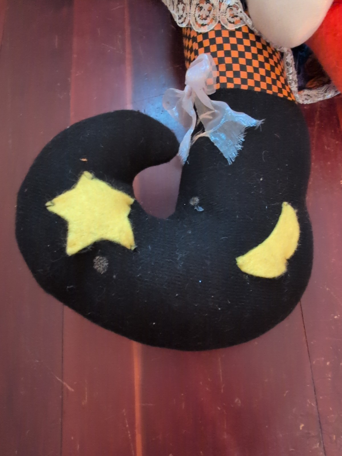 Halloween Folk Art Shelf Sitter Witch Doll/Pumpkin Vintage 2002 Four Star Int Co