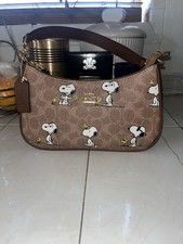 Coach Peanuts Snoopy Woodstock Shoulder Bag B...