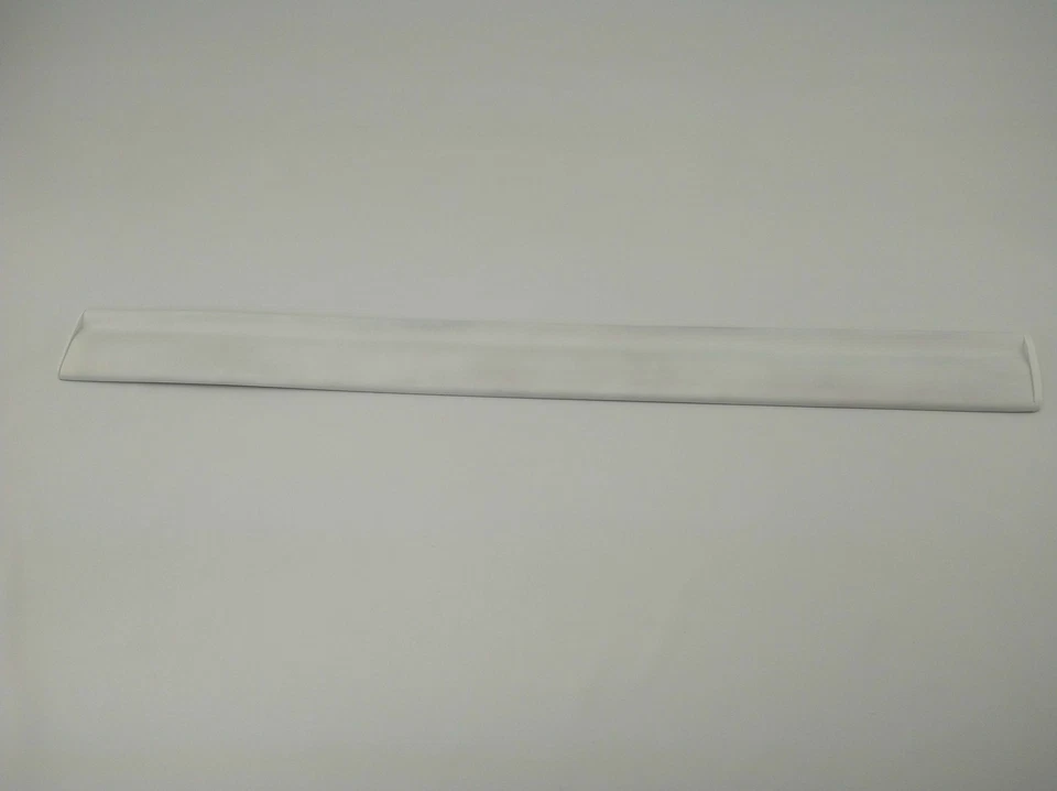 07-14 Chevrolet GMC moldura de puerta DELANTERA DERECHA lado del pasajero blanco OEM Foto 2 de 4