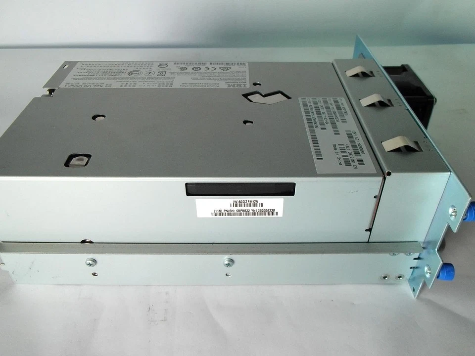 IBM LTO Ultrium 4Internal Tape Drive 95P5815 - Image 3 of 4