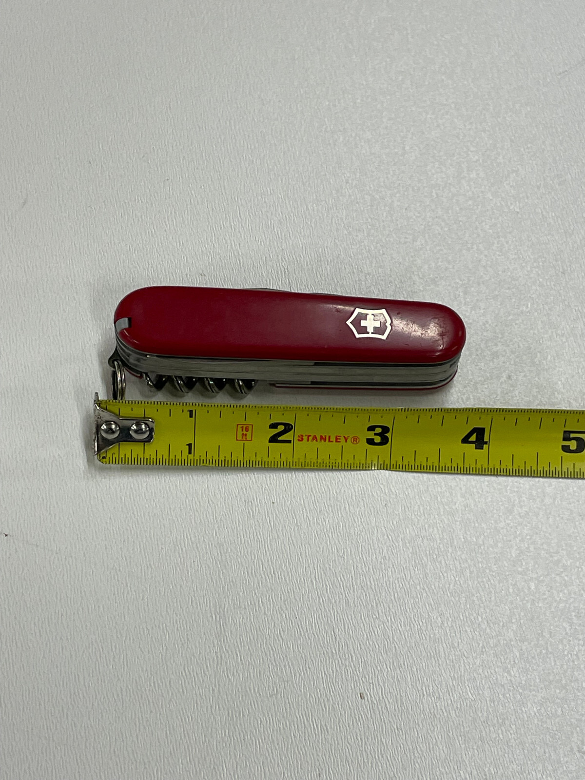Swiss Army Knife Explorer Victorinox With Magnifying Glass And Scissors