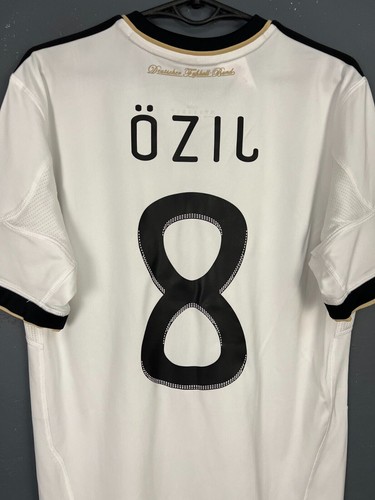 OZIL #8 GERMANY 2010/2011 DEUTSCHLAND SOCCER FOOTBALL SHIRT JERSEY SIZE BOYS XL - Picture 4 of 15