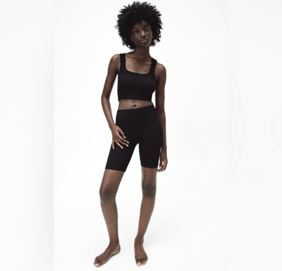 ショートパンツ Button-embellished Ribbed Cycling Shorts Zara Ribbed Button Detail Knit Bike Shorts Black Size Small
