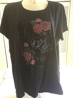black shirt red roses
