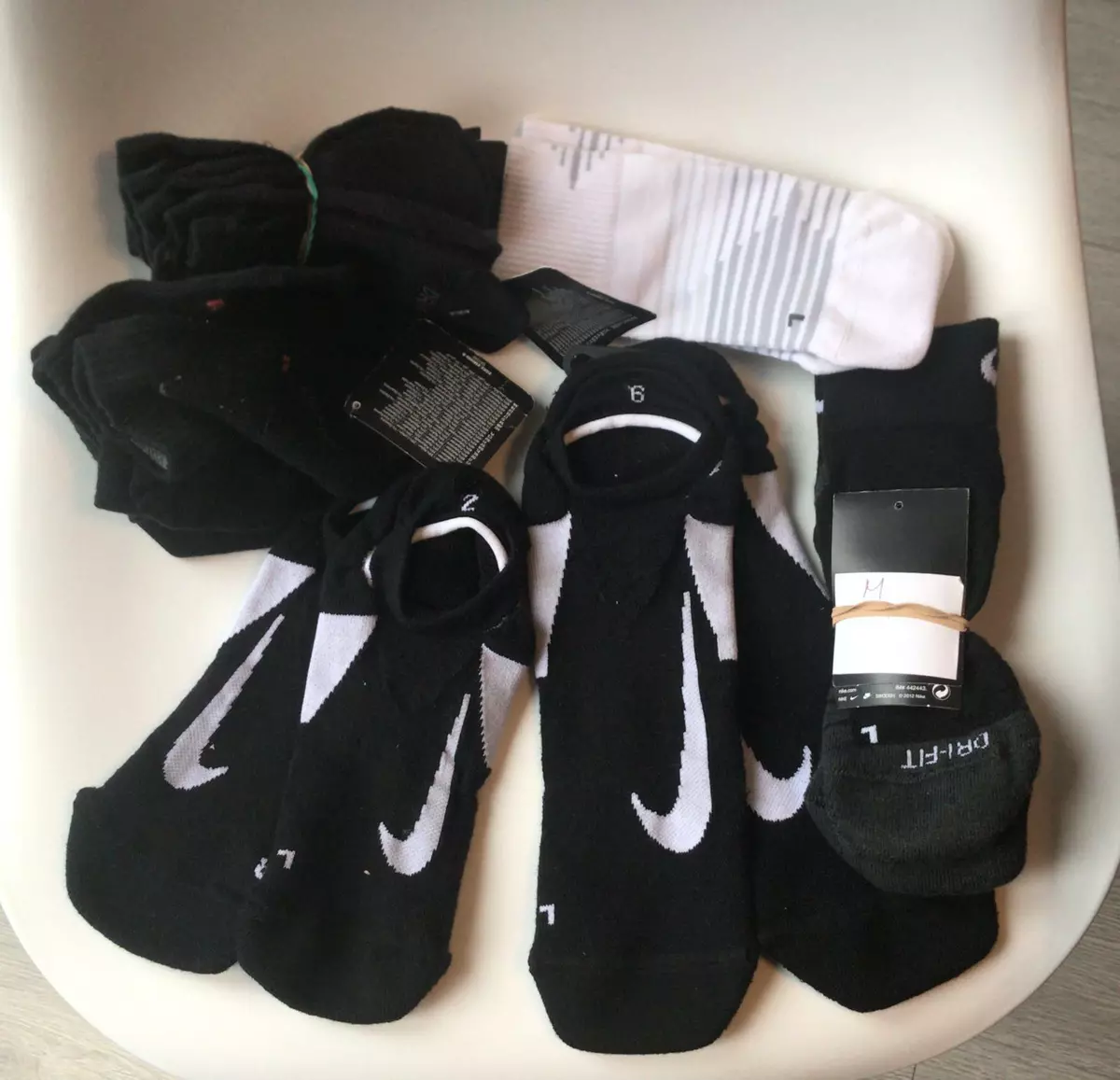 Nike Lightweight No Show or Quarter Dri Fit Unisex Running Socks
