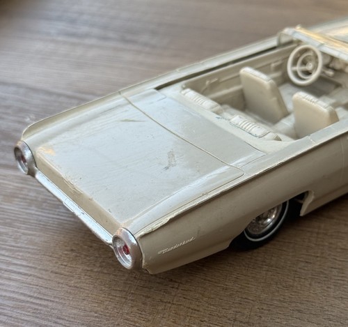 VTG 1963 Ford Thunderbird T-Bird Convertible - Dealer Promo - Picture 11 of 20