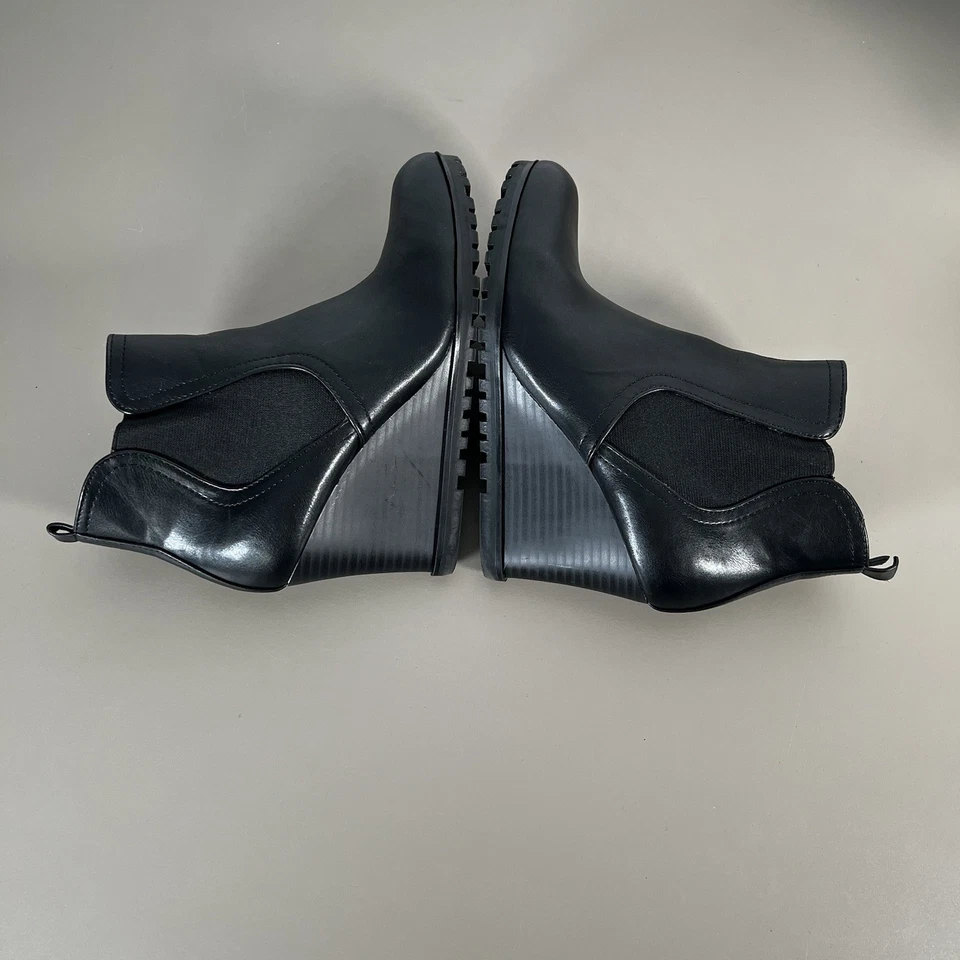 Unisa Womens Black Zip Up Lug Sole Wedge Heel Ankle Bootie Size 8M - Image 3 of 4