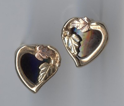 14K 1,90 Gramm massives Gelbgold 7 mm Herz schwarzer Onyx Solitär Blatt Ohrringe ~ sehr guter Zustand